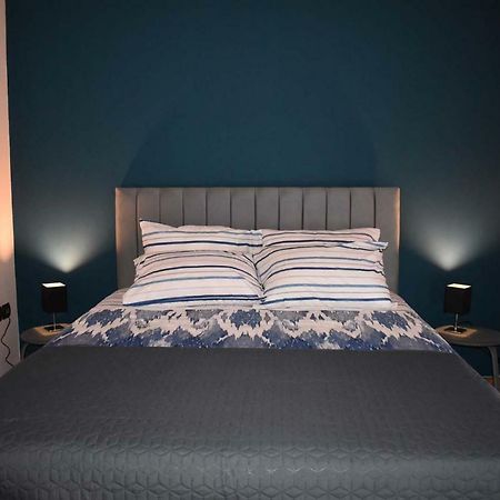 Katzen Room By The Metro Athens Luaran gambar