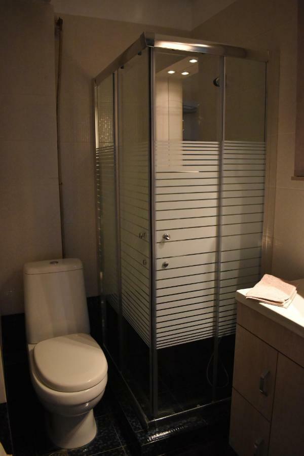 Katzen Room By The Metro Athens Luaran gambar